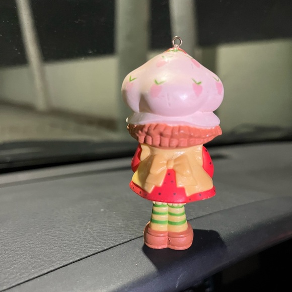 Vintage 1980s Strawberry Shortcake Figurines Statues Ornaments Christmas USED! - Picture 6 of 7